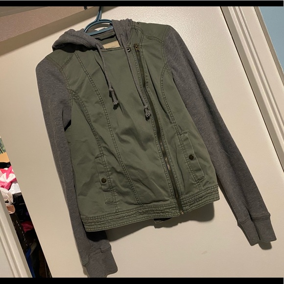 HOLLISTER UTILITY JACKET - Picture 12 of 16